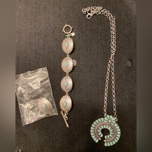 Necklace bracelet